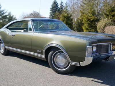 1968 Oldsmobile Delta 88 for sale in Old Bethpage, New York at $29,995
